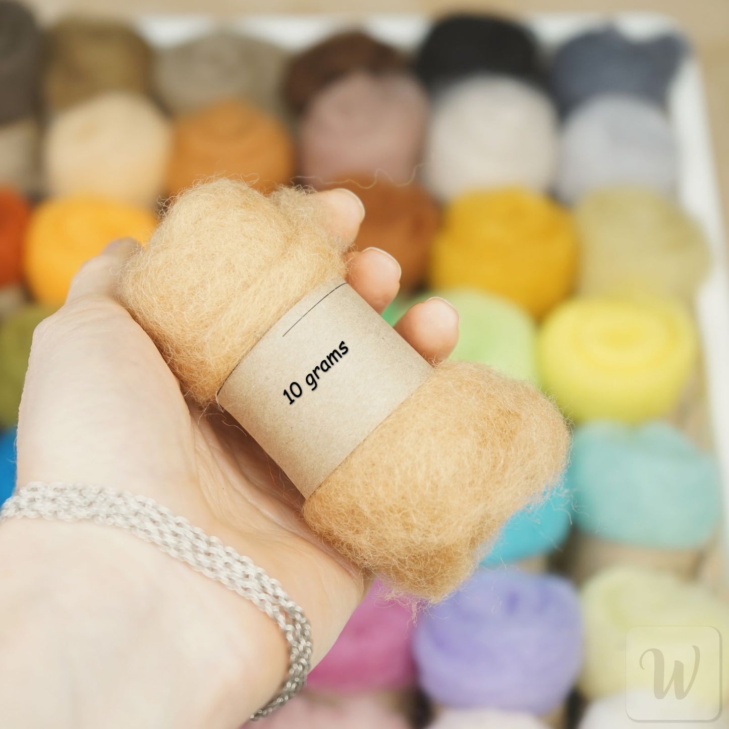 30 Vibrant Colors Felting Wool Set – Maori Wool for Needle & Wet Felting - perfect for beginners and pros, DHG