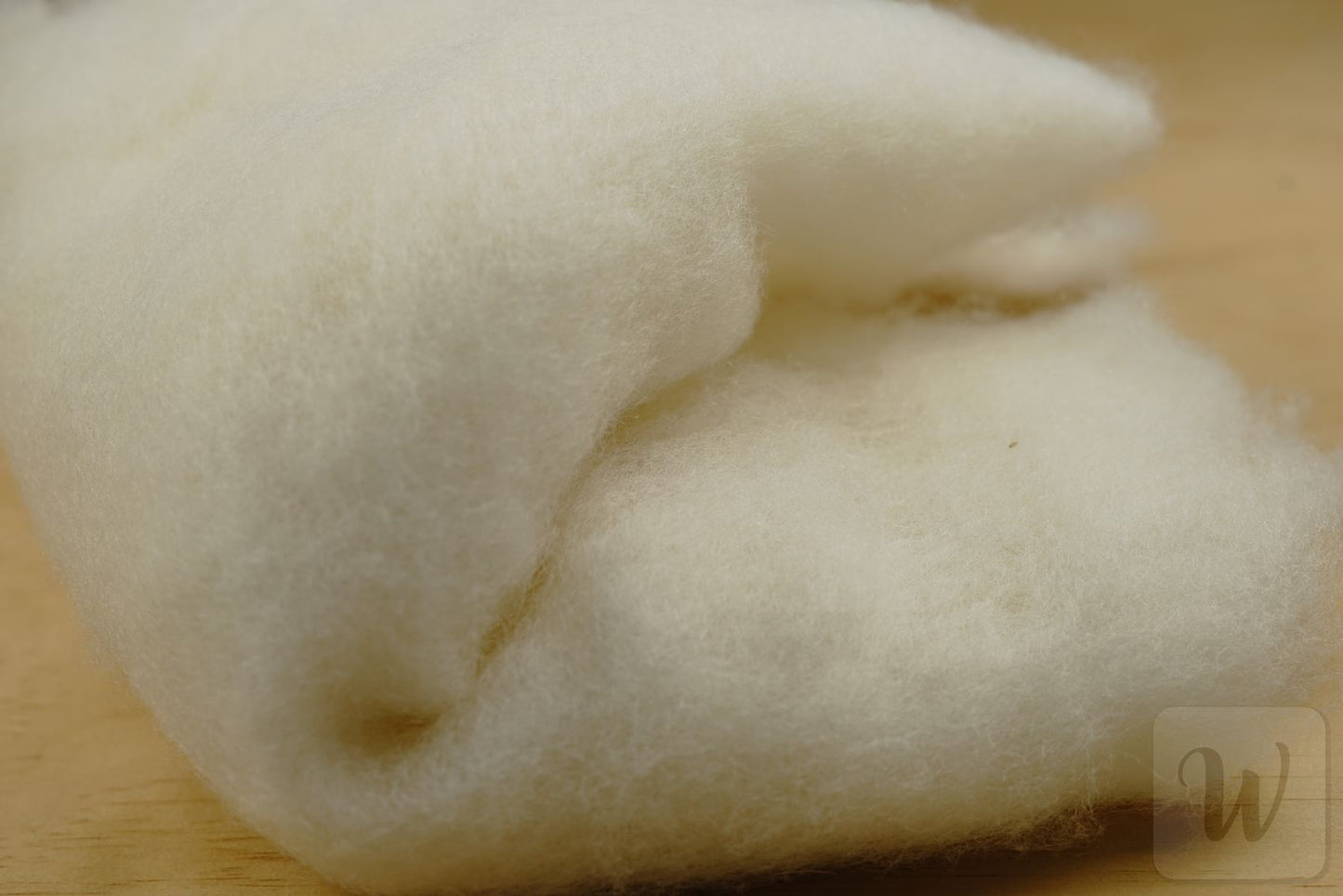 Core wool batting for needle and wet felting / carded wool / undyed / natural white / great for felting and stuffing / DHG Maori /