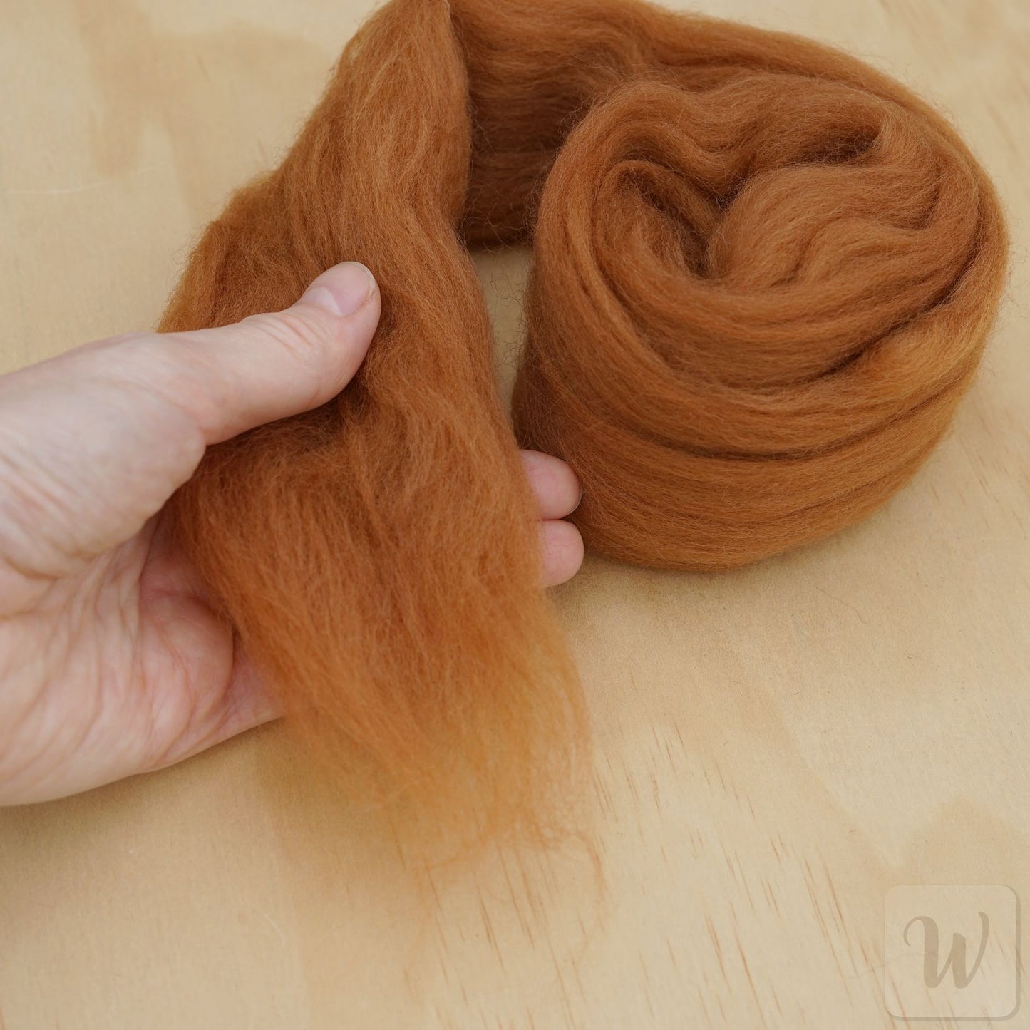 Premium Corriedale Wool Tops roving Cinnamon, 50g, great for spinning, weaving, needle and wet felting, bright and soft, DHG