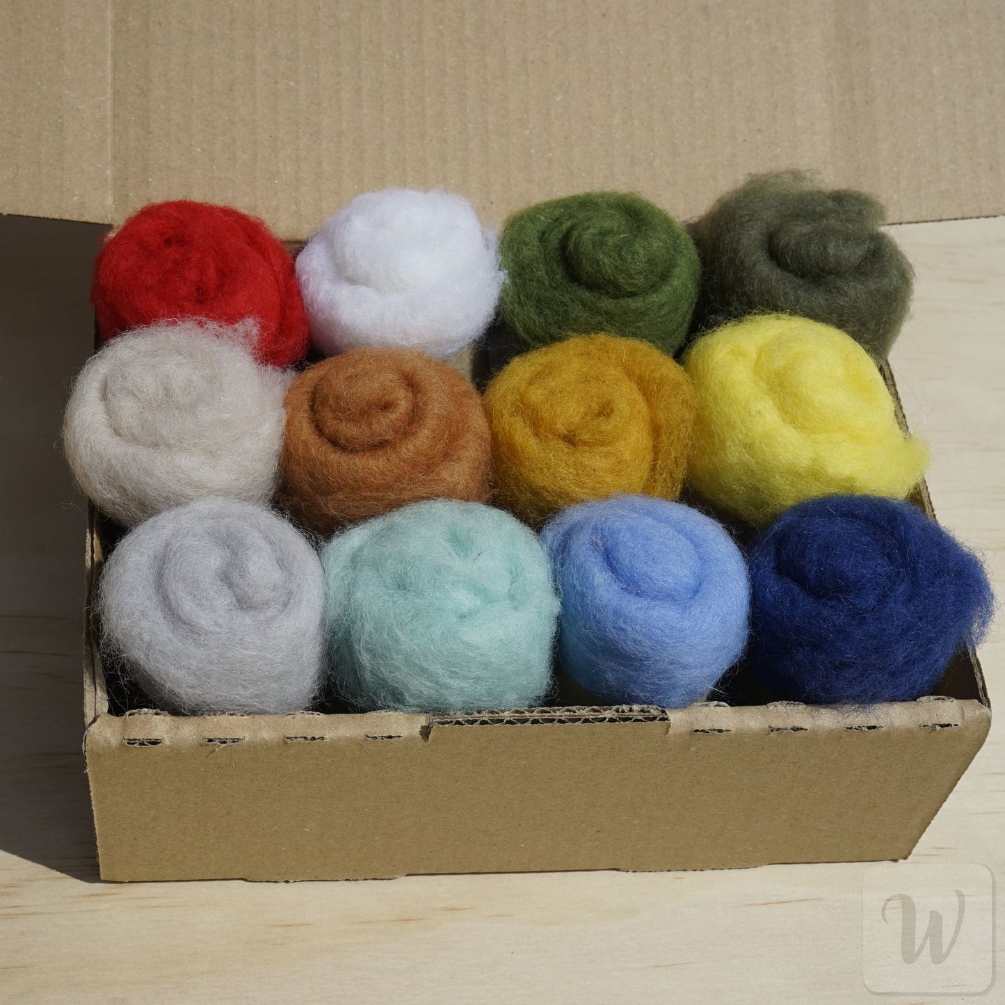 Carded Maori Felting Wool 12 Colours Set – Vivid Mix / for needle and wet felting, DHG