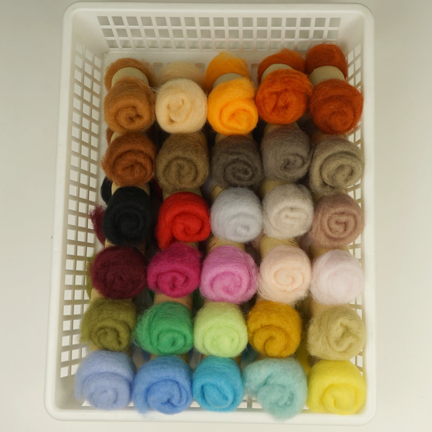 30 Vibrant Colors Felting Wool Set – Maori Wool for Needle & Wet Felting - perfect for beginners and pros, DHG