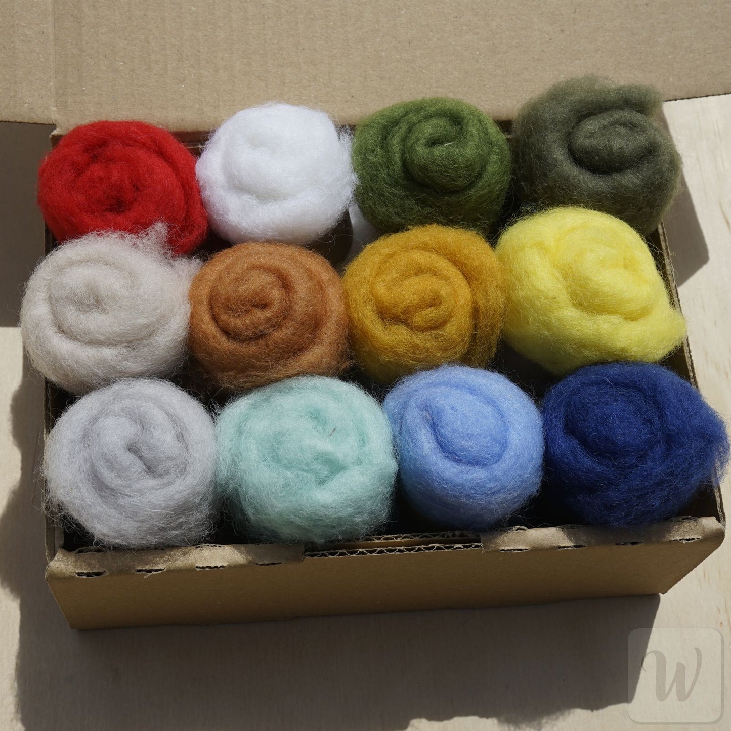 Carded Maori Felting Wool 12 Colours Set – Vivid Mix / for needle and wet felting, DHG