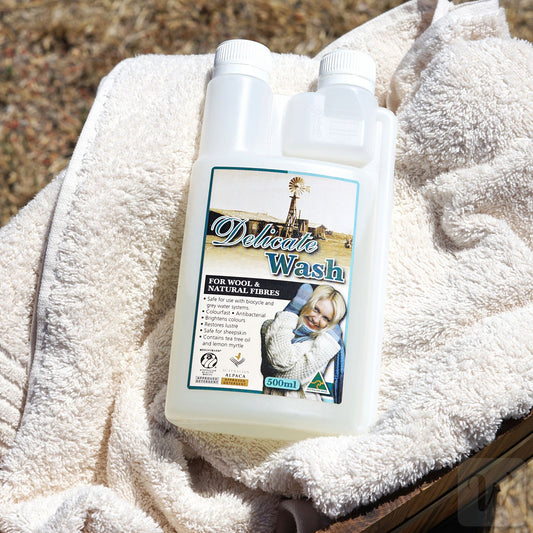 Delicate wool wash 500ml bottle, eco-friendly formula with tea tree oil and lemon myrtle for natural fibres