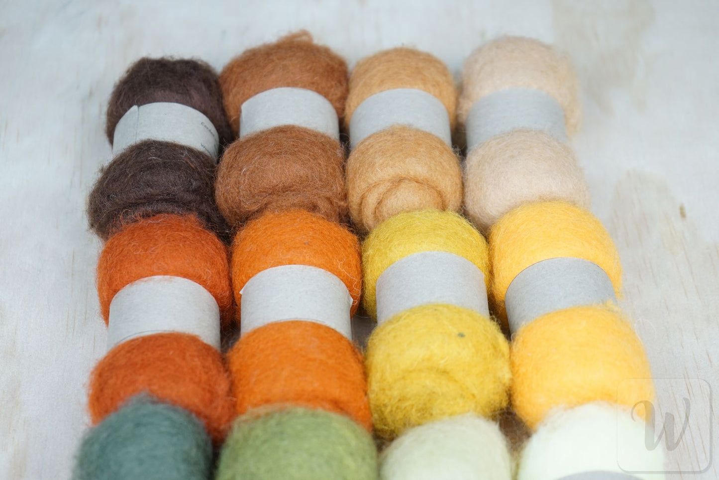 Carded Maori Felting Wool 12 Colours Set – Warm Forest Mix / for needle and wet felting, DHG