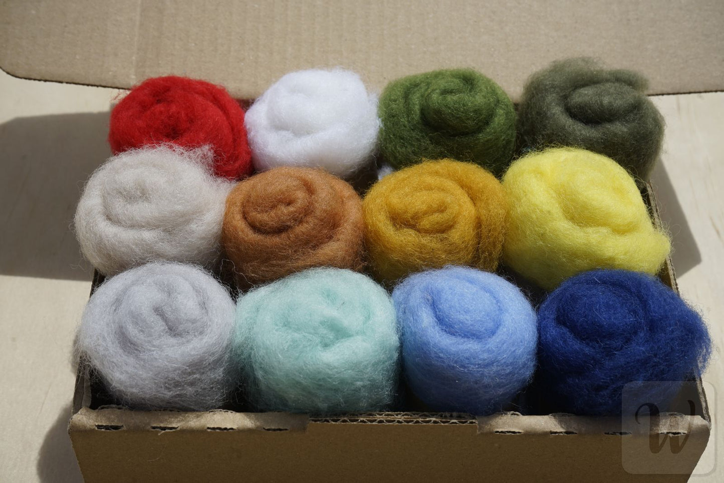 Carded Maori Felting Wool 12 Colours Set – Vivid Mix / for needle and wet felting, DHG