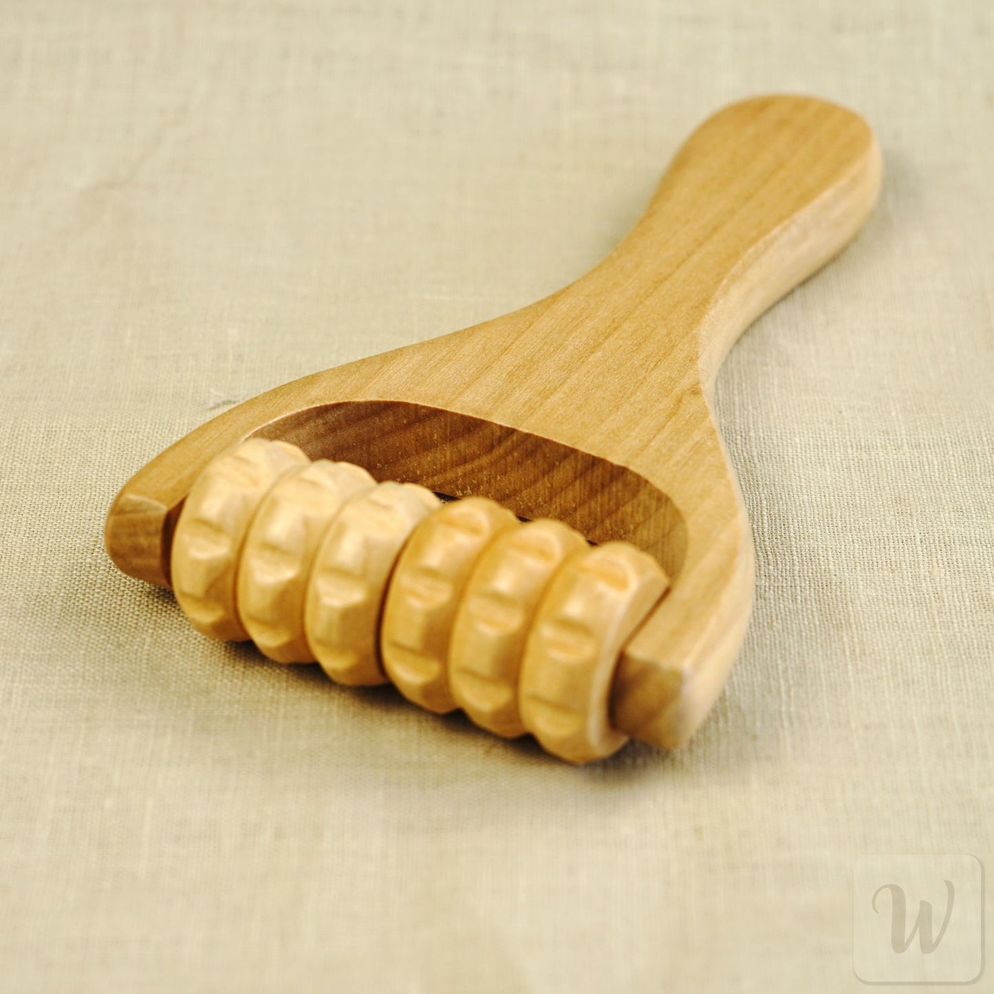 Wooden massage roller for wet felting