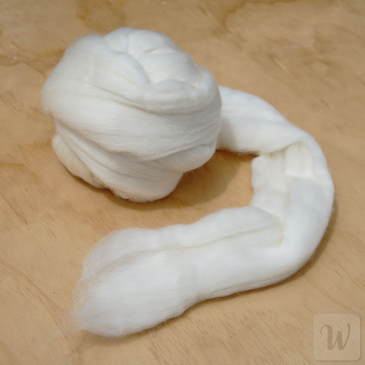 Australian Merino Wool Tops roving / Extra fine / 19 microns / Undyed Natural White / Premium quality wool for spinning, needle and wet felting / DHG