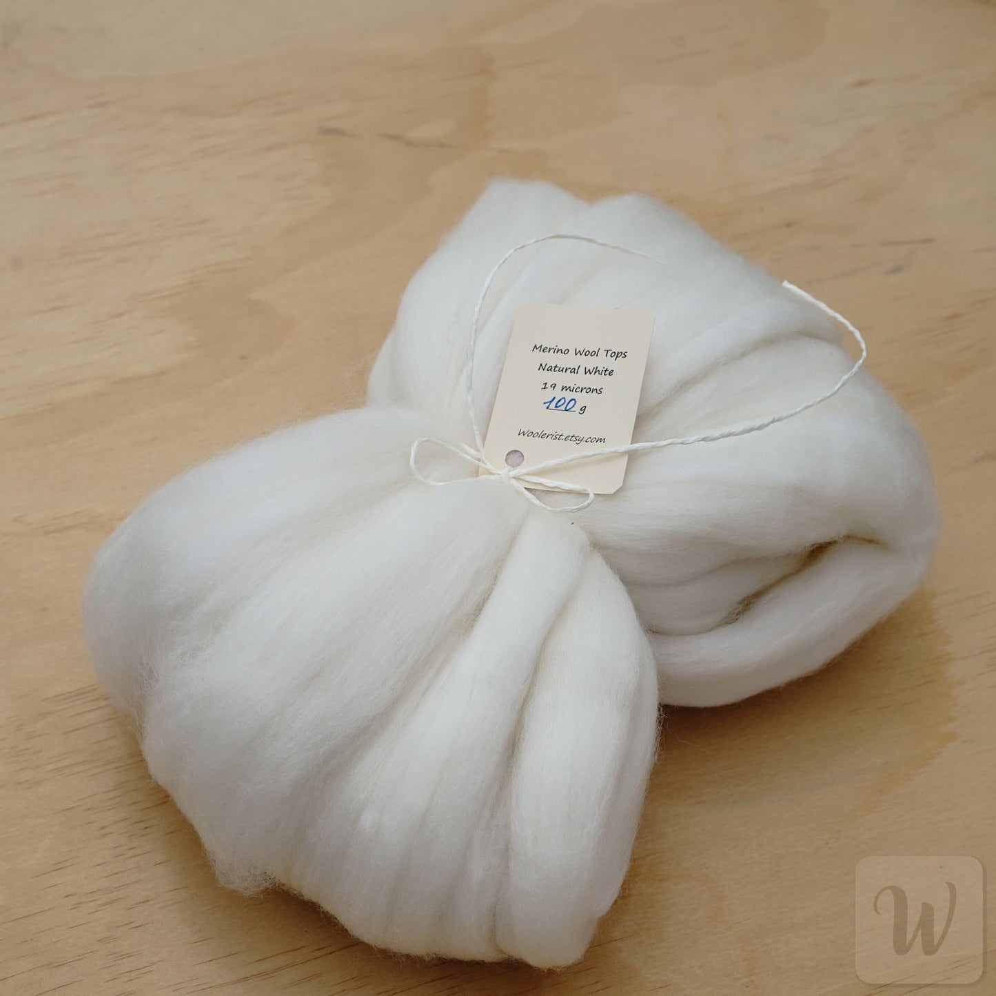 Australian Merino Wool Tops roving / Extra fine / 19 microns / Undyed Natural White / Premium quality wool for spinning, needle and wet felting / DHG