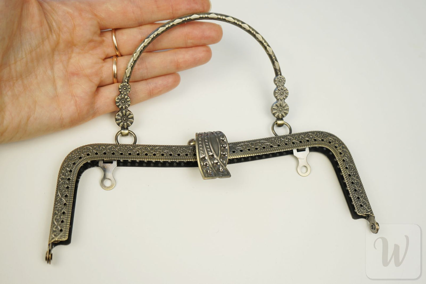 Metal Purse Frame / Bag Frame with Handle – 20 cm  – DIY Clutch Hardware / Bronze and Silver