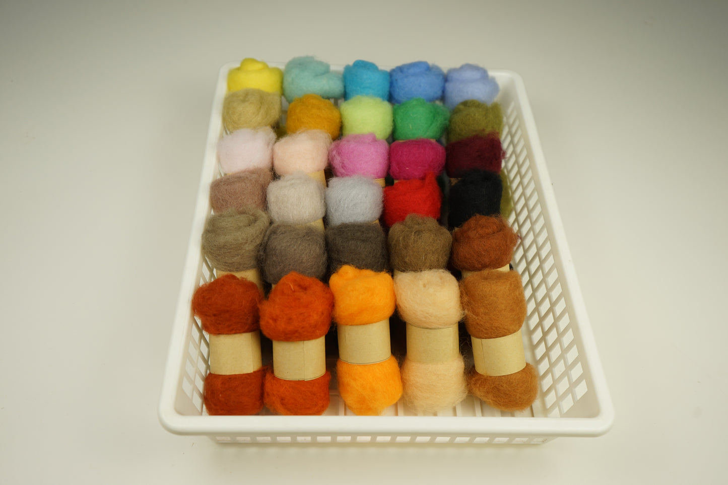 30 Vibrant Colors Felting Wool Set – Maori Wool for Needle & Wet Felting - perfect for beginners and pros, DHG