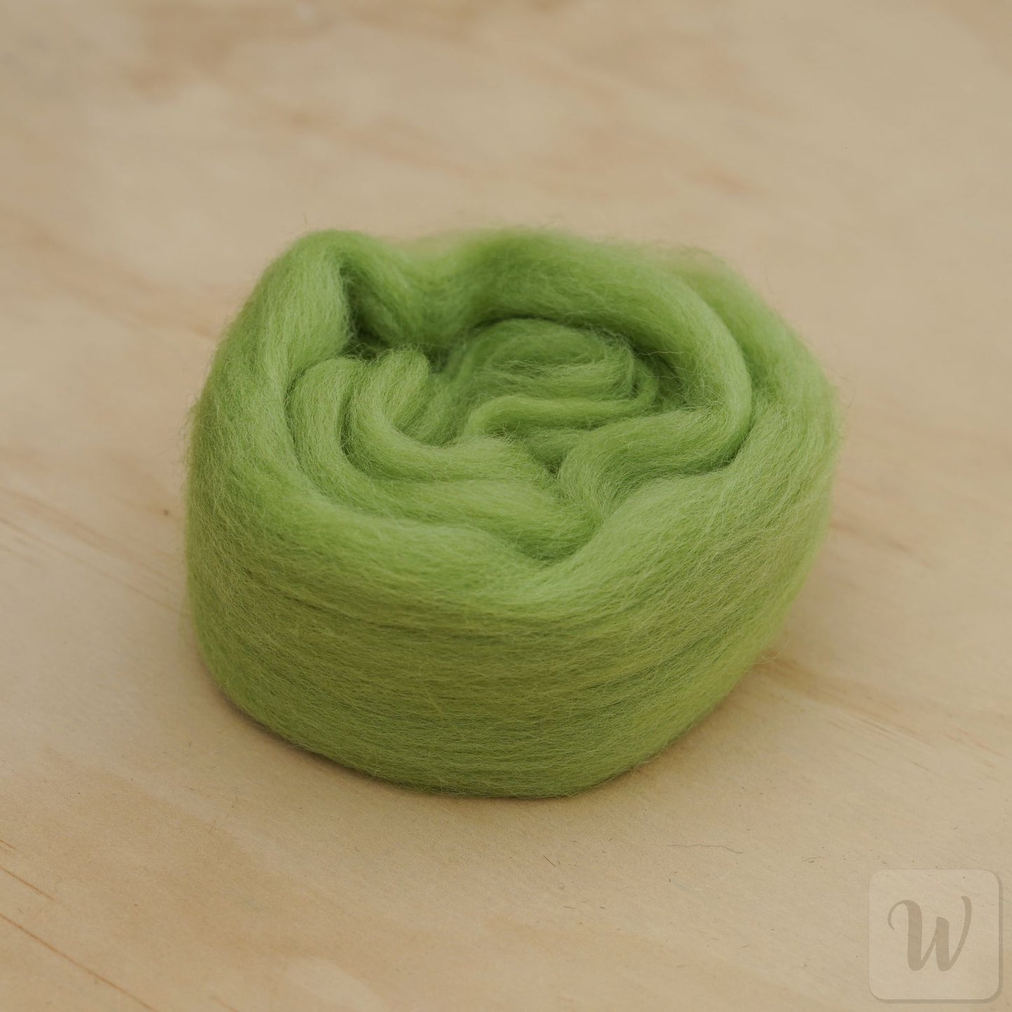 Premium Corriedale Wool Tops roving Caipirinha, 50g, great for spinning, needle and wet felting, bright and soft, DHG