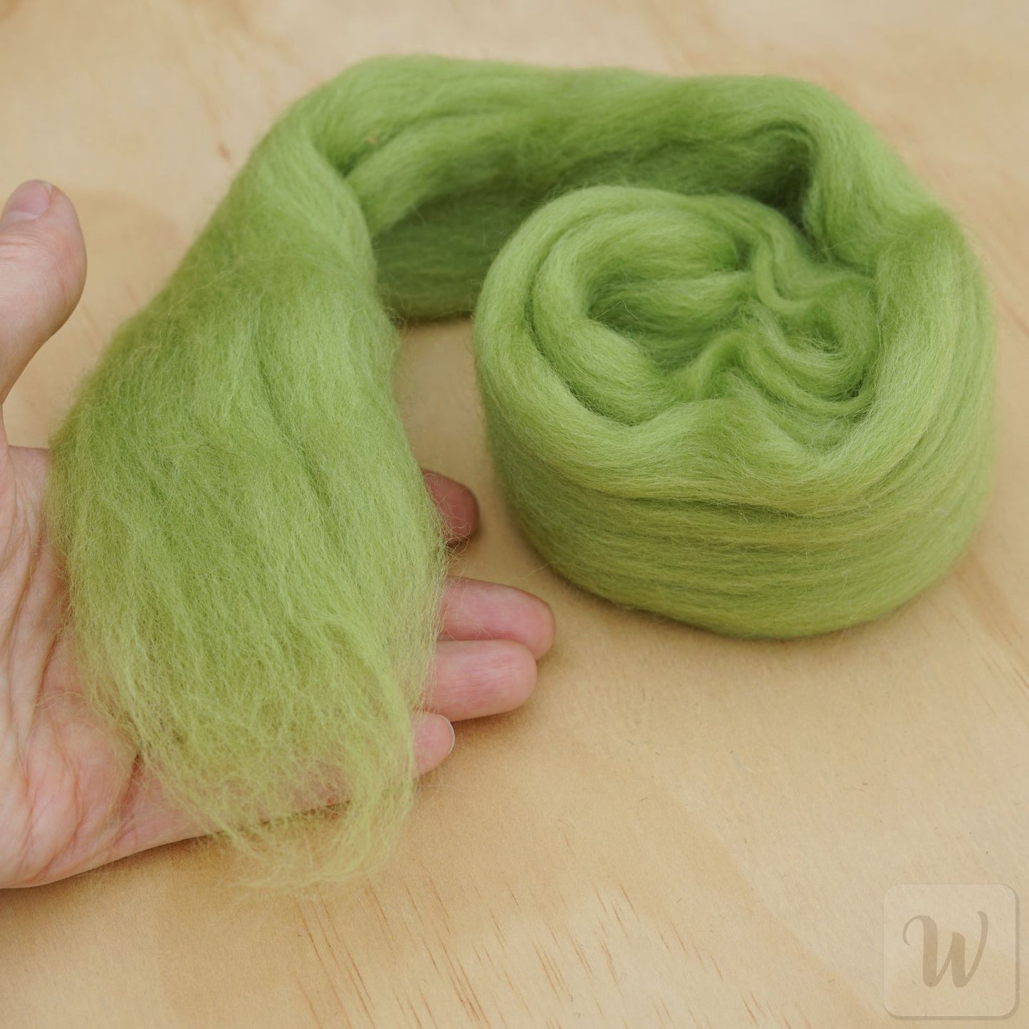 Premium Corriedale Wool Tops roving Caipirinha, 50g, great for spinning, needle and wet felting, bright and soft, DHG