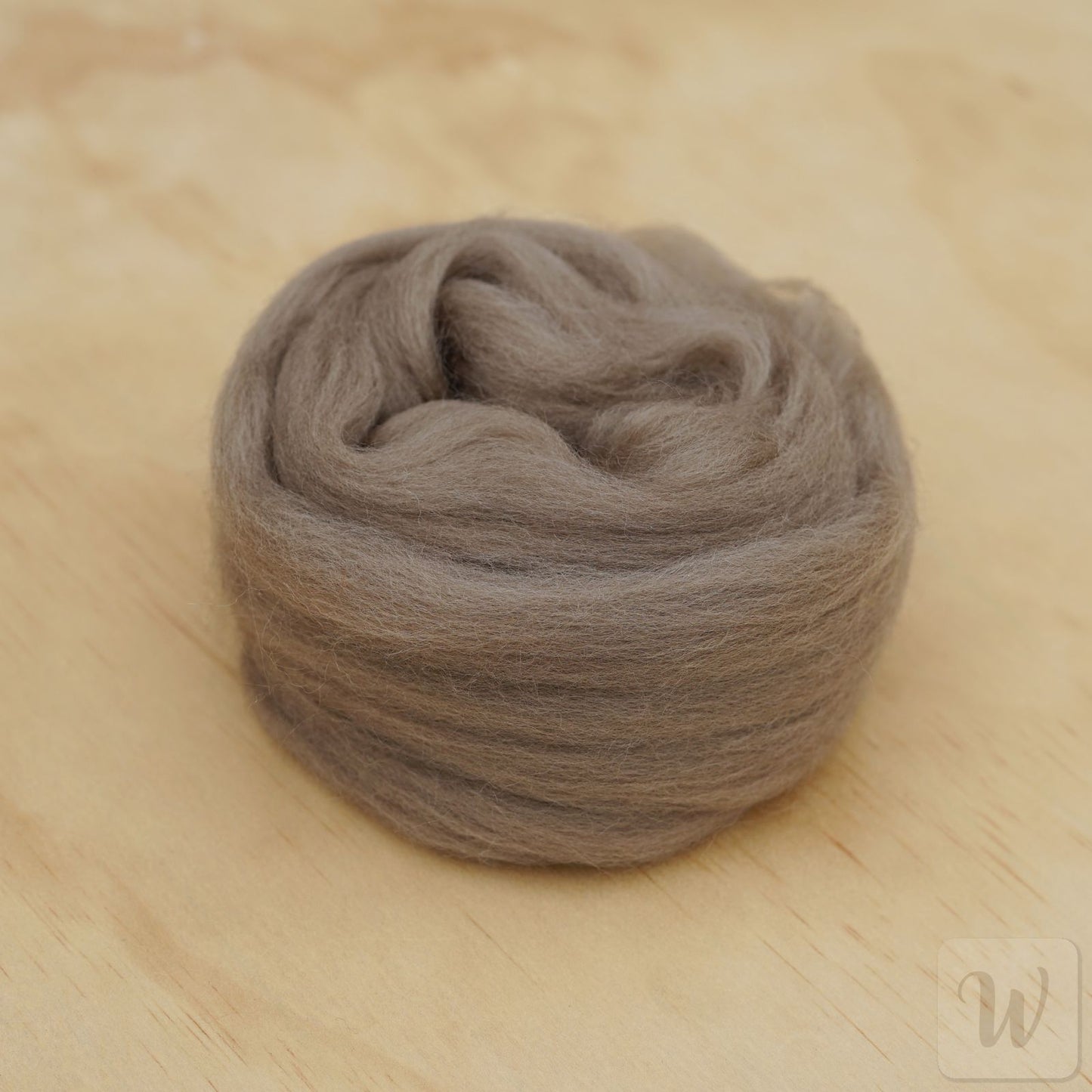 Premium Corriedale Wool Tops roving Earth, 50g, the best wool for spinning, weaving, needle and wet felting, bright and soft, DHG