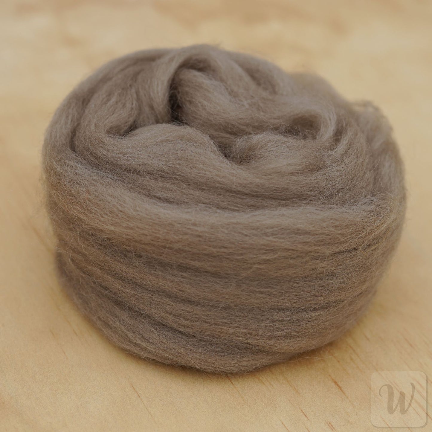 Premium Corriedale Wool Tops roving Earth, 50g, the best wool for spinning, weaving, needle and wet felting, bright and soft, DHG