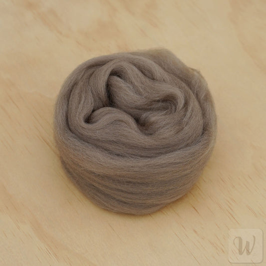 Corriedale wool tops roving in warm Earth brown colour, soft smooth fibres for spinning and felting