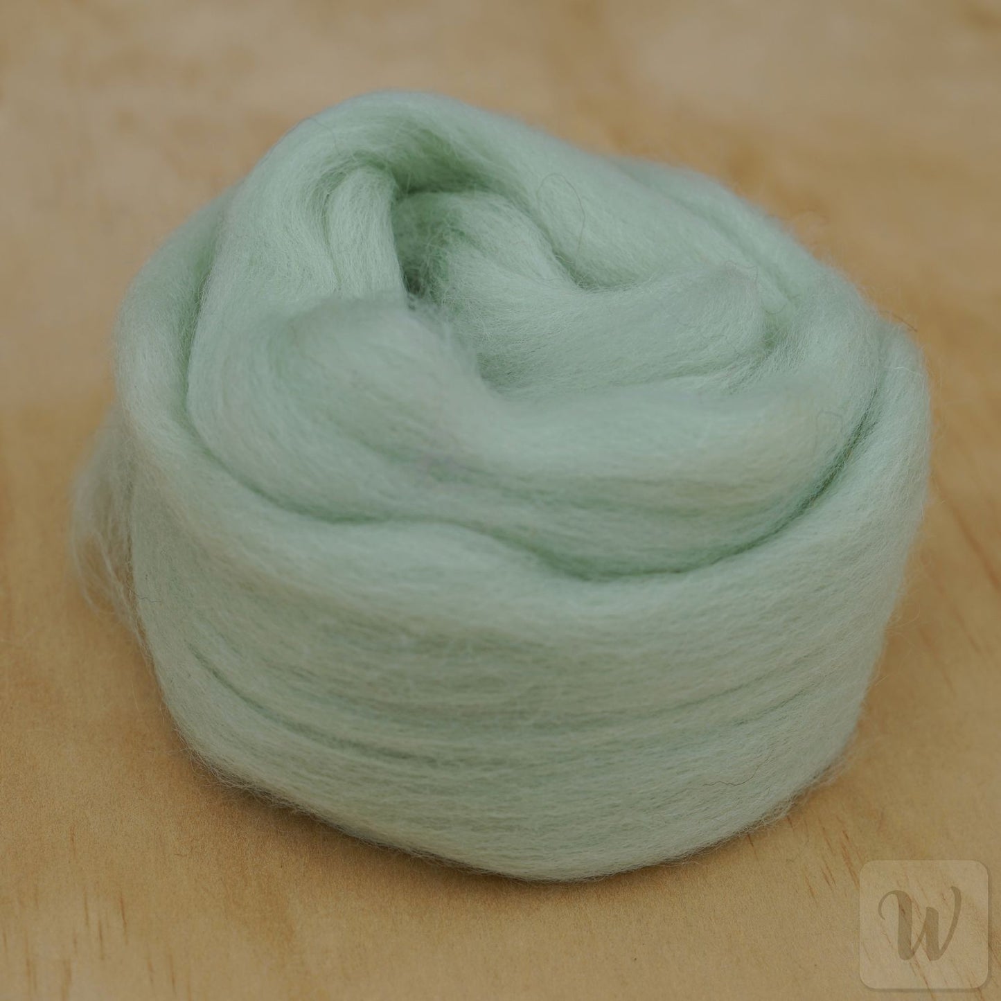 Premium Corriedale Wool Tops roving Lily of Valley, 50g, the best wool for spinning, weaving, needle and wet felting, bright and soft, DHG