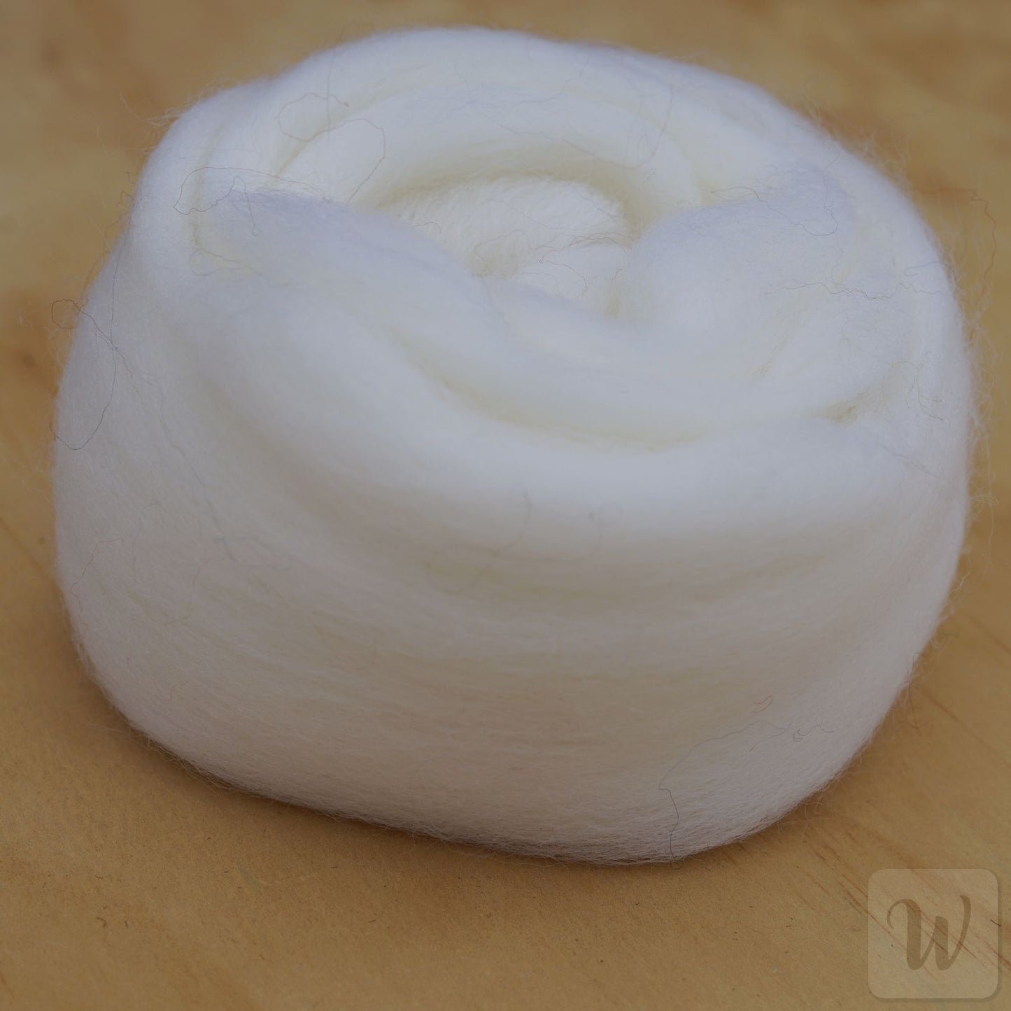 Premium Corriedale Wool Tops roving Snow, 50g, the best wool for spinning, weaving, needle and wet felting, bright and soft, DHG