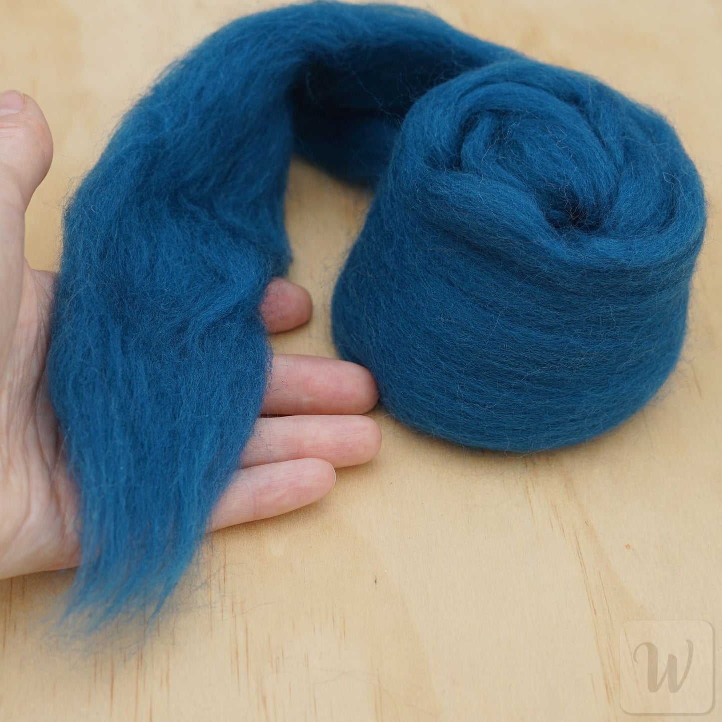 Premium Corriedale Wool Tops roving Teal, 50g, the best wool for spinning, weaving, needle and wet felting, bright and soft, DHG