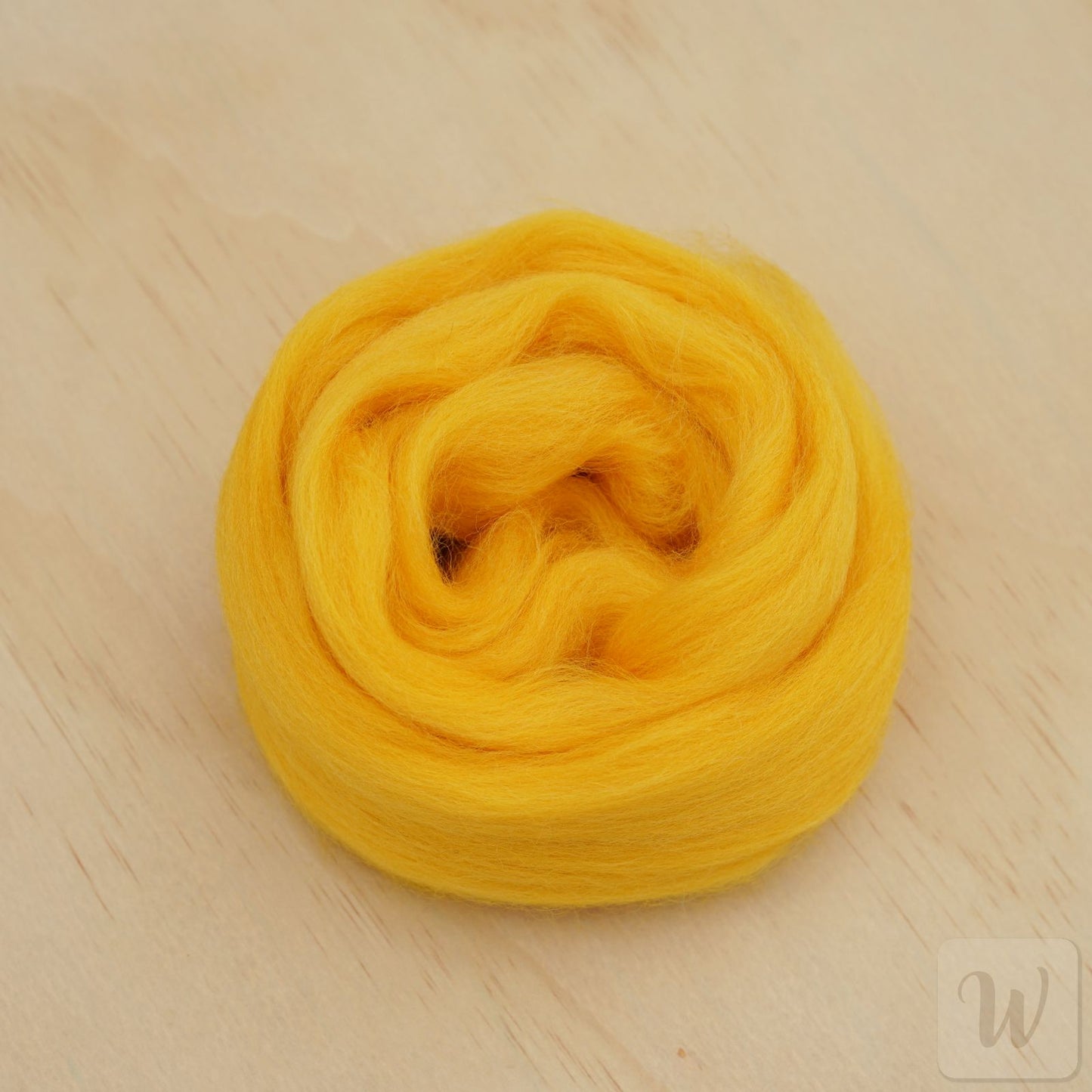 Premium Corriedale Wool Tops roving Yolk, 50g, the best wool for spinning, weaving, needle and wet felting, bright and soft, DHG