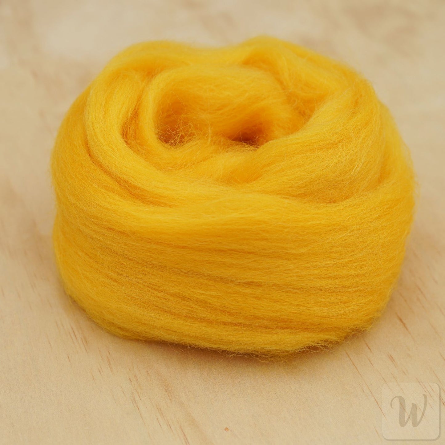 Premium Corriedale Wool Tops roving Yolk, 50g, the best wool for spinning, weaving, needle and wet felting, bright and soft, DHG